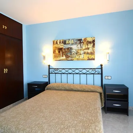 Medes Park Iii 1-2 Apartment